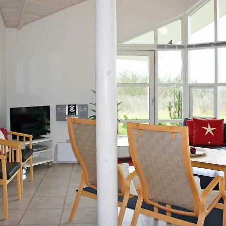Four-bedroom Holiday In Logstor 3 *
